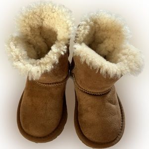 Ugg Bailey Button II Boot Kids Toddler Size 7